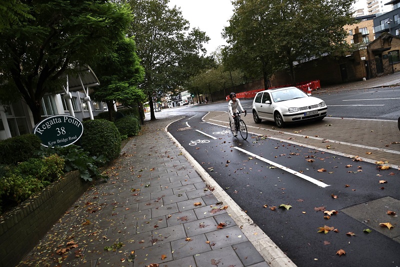 Cyclist riding along CS9